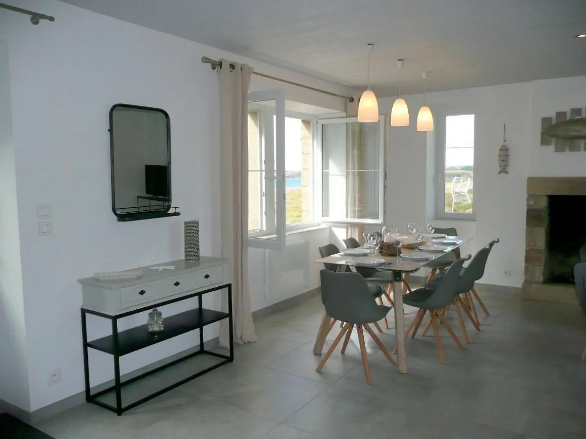 Holiday Home With Panoramic Sea Views, Plonevez-Porzay
