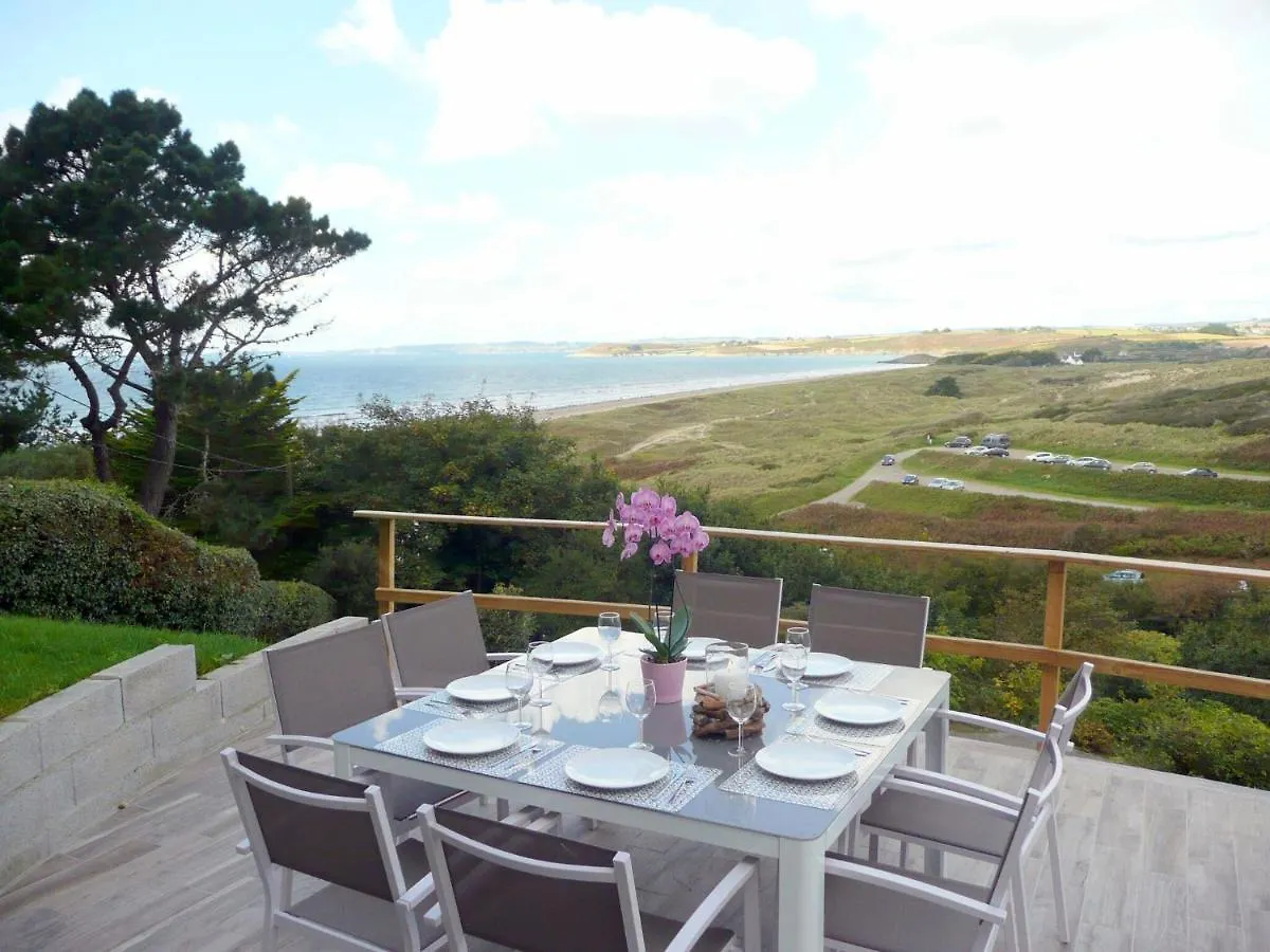 Holiday Home With Panoramic Sea Views, Plonevez-Porzay